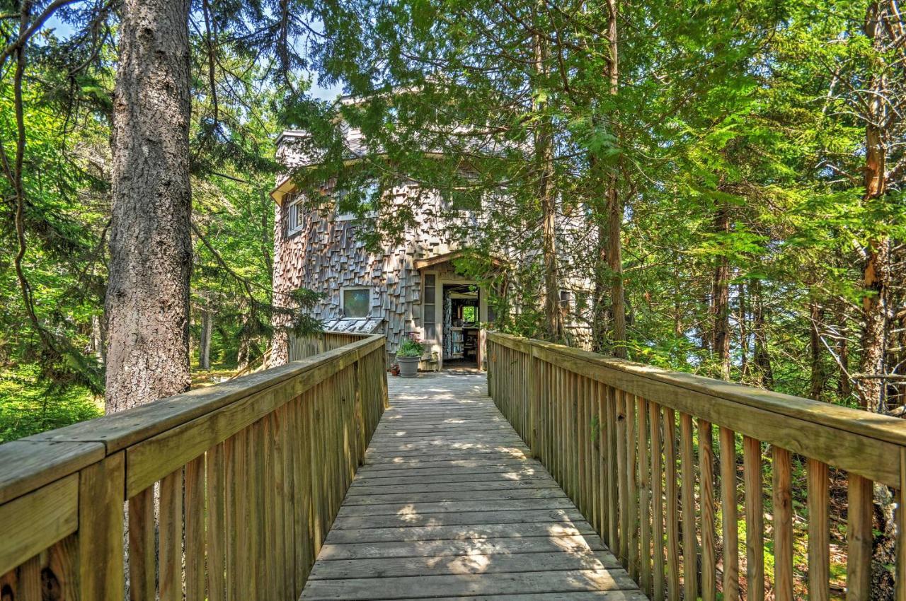 Вілла Dragonwood Castle On Waterfront With Stunning View Prospect Harbor Екстер'єр фото