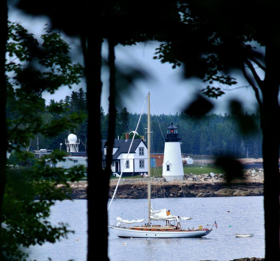 Вілла Dragonwood Castle On Waterfront With Stunning View Prospect Harbor Екстер'єр фото